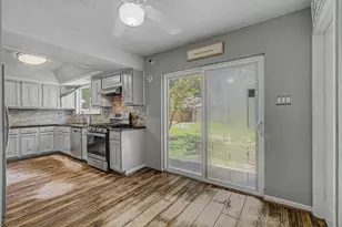 3235 Village Park Dr, Houston, TX 77339 - Photo 17