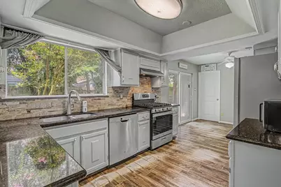 3235 Village Park Drive, Houston, TX 77339 - Photo 15