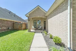 2612 Sun Flare Ln, Pearland, TX 77584 - Photo 3