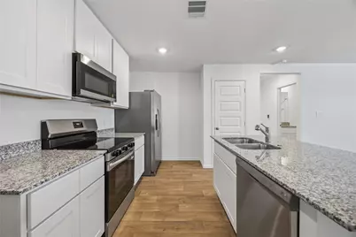 6231 Weezy Willow Lane, Houston, TX 77048 - Photo 7