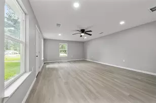 660 Redwood St, Kountze, TX 77625 - Photo 5