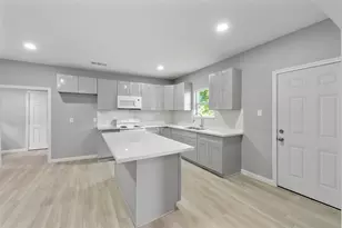 660 Redwood St, Kountze, TX 77625 - Photo 11