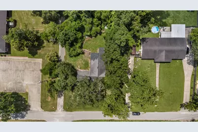 660 Redwood Street, Kountze, TX 77625 - Photo 35