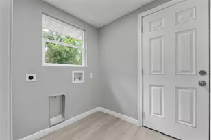 660 Redwood St, Kountze, TX 77625 - Photo 13