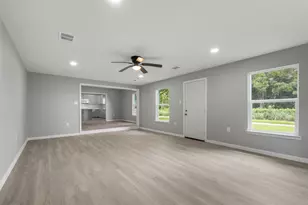 660 Redwood St, Kountze, TX 77625 - Photo 3