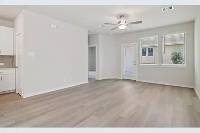 11428 Dark Amethyst Drive, Houston, TX 77048 - Photo 9