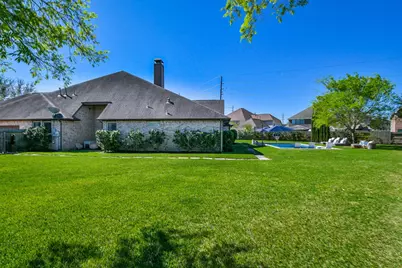 4222 Scenic Valley Lane, Sugar Land, TX 77479 - Photo 33