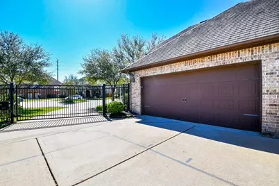 4222 Scenic Valley Lane, Sugar Land, TX 77479 - Photo 35