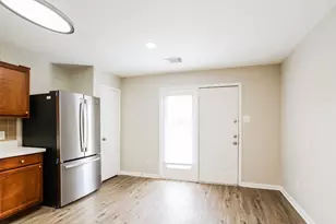 22831 Twisting Pine Dr, Spring, TX 77373 - Photo 5