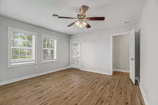 1114 W 5th St, Freeport, TX 77541 - Photo 29