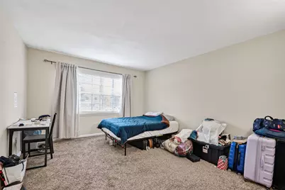 2600 Bellefontaine St Apt D24, Houston, TX 77025 - Photo 19