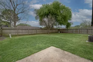 2513 Harpers Ferry Dr, League City, TX 77573 - Photo 31