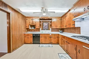 3401 Avenue N, Galveston, TX 77550 - Photo 13