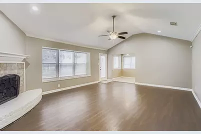 5607 Circlegate Drive, Spring, TX 77373 - Photo 5