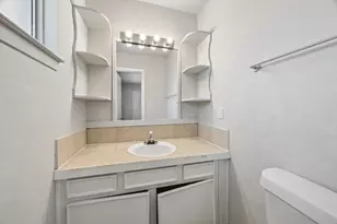 10350 Stover St, Houston, TX 77075 - Photo 9