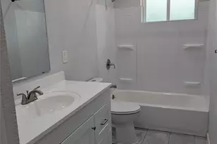 5737 Alvarado Dr, Houston, TX 77035 - Photo 9