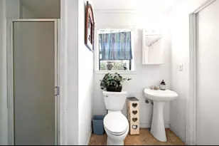 8105 Miller Dr, Hitchcock, TX 77563 - Photo 33