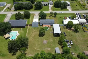 10023 S Country Dr, Alvin, TX 77511 - Photo 47