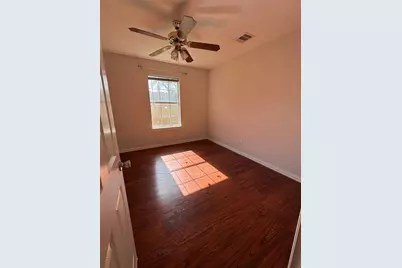 512 Melbourne Street, Houston, TX 77022 - Photo 7