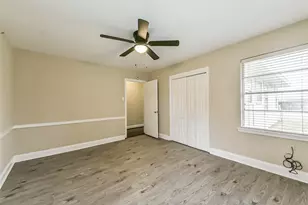 405 N Burnett Dr, Baytown, TX 77520 - Photo 15