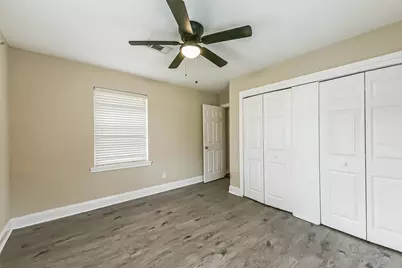 405 N Burnett Drive, Baytown, TX 77520 - Photo 13