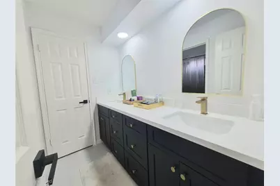 11911 Dandelion Lane, Houston, TX 77071 - Photo 17