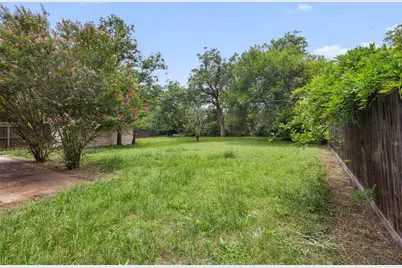 709 Burleson Street, Brenham, TX 77833 - Photo 15
