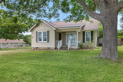 709 Burleson Street, Brenham, TX 77833 - Photo 1
