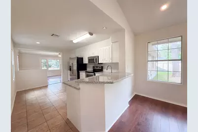 1119 Coe Road, Pinehurst, TX 77362 - Photo 7