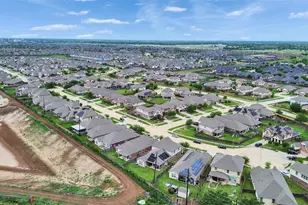 22319 Helen Springs Ln, Richmond, TX 77469 - Photo 9