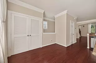 888 Fisher St, Houston, TX 77018 - Photo 7