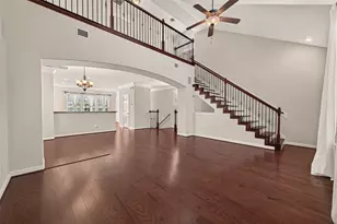 888 Fisher St, Houston, TX 77018 - Photo 5