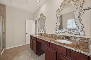 888 Fisher St, Houston, TX 77018 - Photo 15