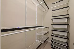 888 Fisher St, Houston, TX 77018 - Photo 13