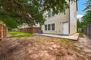 888 Fisher St, Houston, TX 77018 - Photo 27