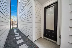 4806 Cochran St, Houston, TX 77009 - Photo 3