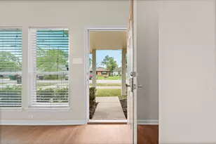 3548 Rebecca St, Houston, TX 77021 - Photo 5