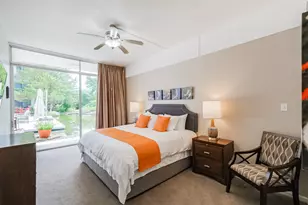 5050 Woodway Dr, Houston, TX 77056 - Photo 19