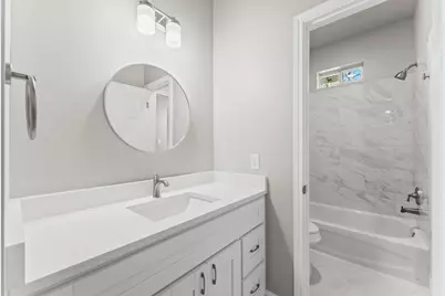 8157 Crestview Drive, Houston, TX 77028 - Photo 19