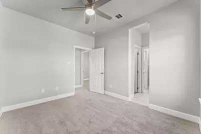 8157 Crestview Drive, Houston, TX 77028 - Photo 23