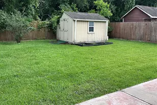 10422 Lauren Creek Dr, Baytown, TX 77523 - Photo 19