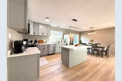 6310 Briar Terrace Drive, Houston, TX 77072 - Photo 9
