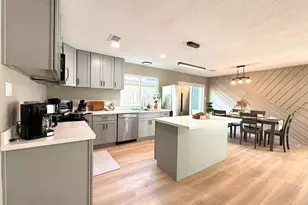 6310 Briar Terrace Dr, Houston, TX 77072 - Photo 9
