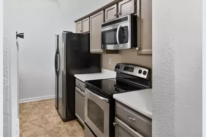 562 Wilcrest Drive #562, Houston, TX 77042 - Photo 11