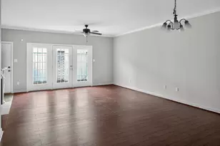 562 Wilcrest Dr, Houston, TX 77042 - Photo 3