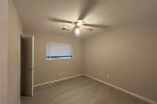 12811 Roandale Dr, Houston, TX 77048 - Photo 3