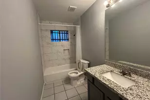 12811 Roandale Dr, Houston, TX 77048 - Photo 5