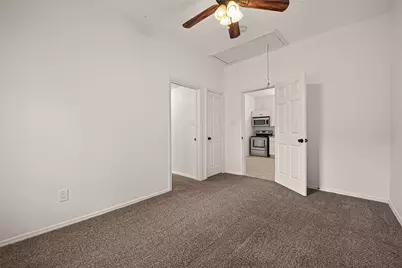 1511 W Dumble Street, Alvin, TX 77511 - Photo 15