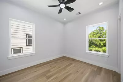 4214 Larkspur Street #C, Houston, TX 77051 - Photo 11