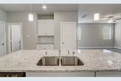 8403 Arden Valley Lane, Houston, TX 77063 - Photo 13